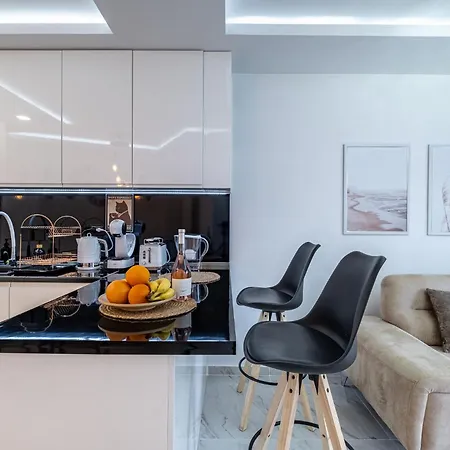 Boutique 1 Bedroom Apartment With Parking And Port View Varna Exterior photo