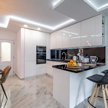 Boutique 1 Bedroom Apartment With Parking And Port View Varna Exterior photo